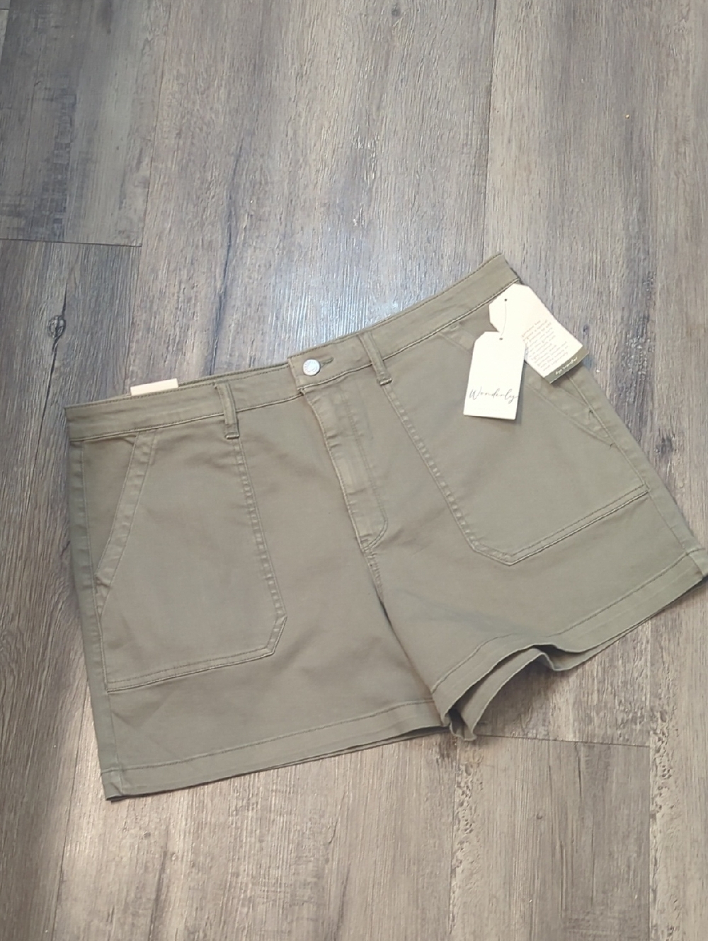 Wonderly Olive Utility Pocket High-Rise Shorts NWT